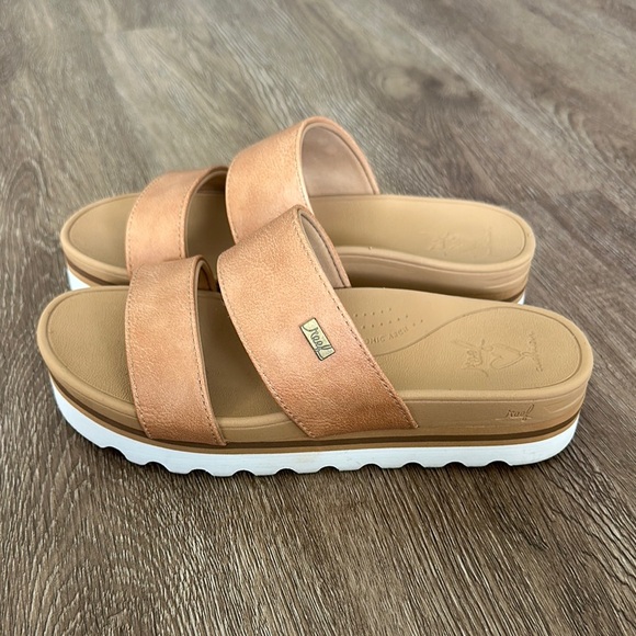 Reef Banded Horizon Hi Platform Sandals - Picture 3 of 6